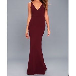 Lulu’s Maroon Gown Large